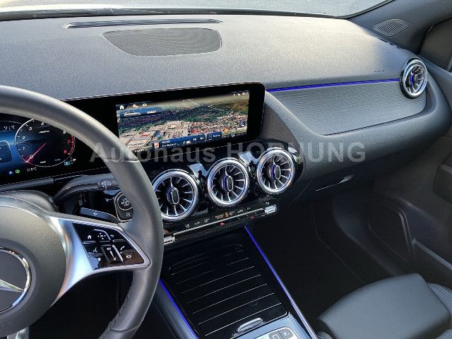 Mercedes-Benz B 200 Sedan