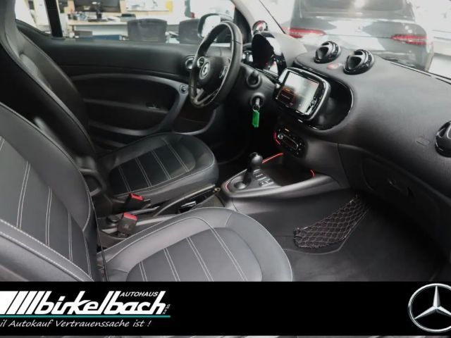 Smart EQ fortwo Cabrio JBL Prime