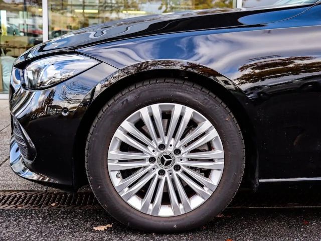 Mercedes-Benz C 200 AVANTGARDE C 200 d Sedan