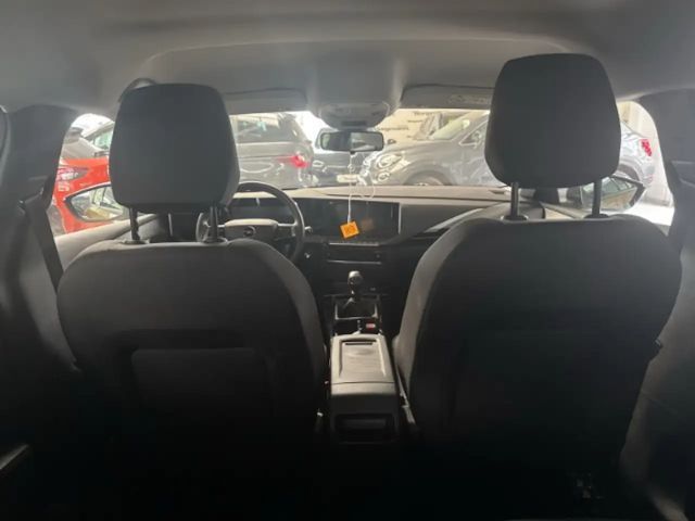 Opel Astra 1.2 Turbo Edition Turbo