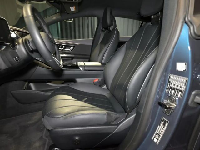 Mercedes-Benz EQE 300 Advanced Sedan