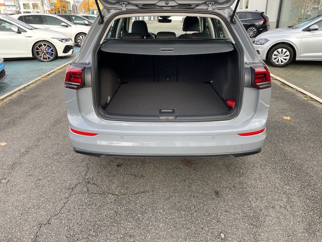 Volkswagen Golf 1.5 eTSI Golf VIII Variant