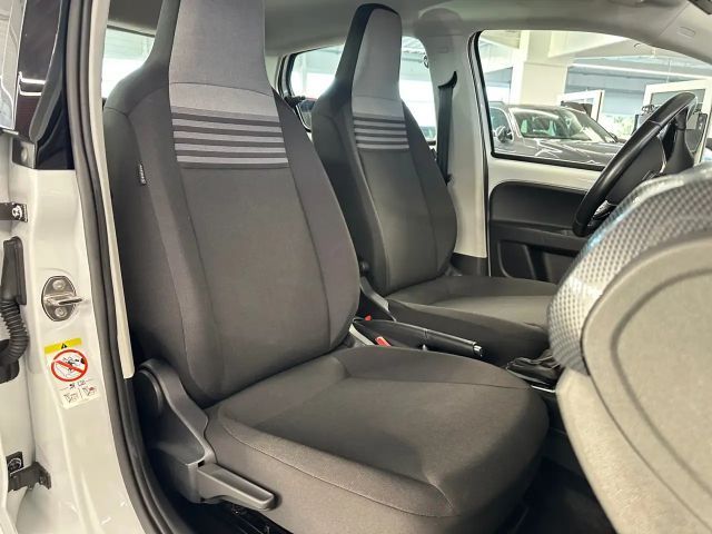 Volkswagen up! Move Move up!