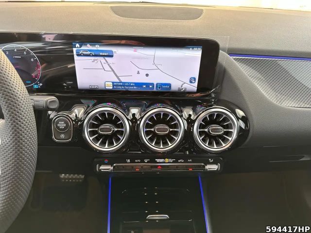 Mercedes-Benz GLA 250 4MATIC AMG Line