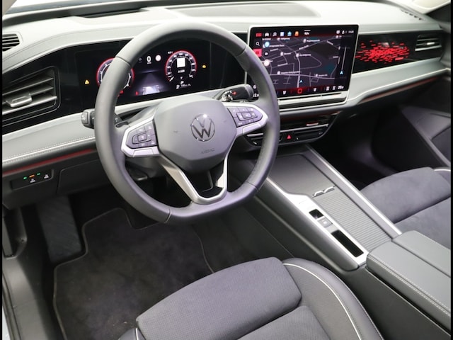 Volkswagen Passat 1.5 eTSI Business DSG