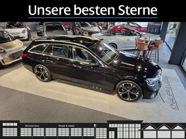 Mercedes-Benz E 220 AVANTGARDE E 220 d Estate