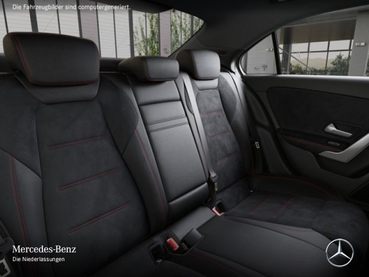 Mercedes-Benz A 220 4MATIC AMG Line