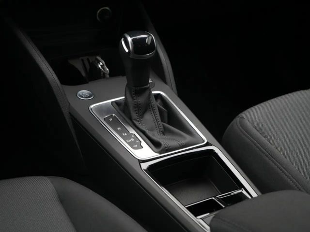 Audi Q2 advanced S-TRON AHK VIRT LEDER SHZ PORT NA