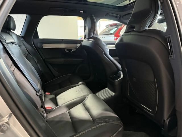 Volvo V90 AWD Dark Recharge T8 Ultra