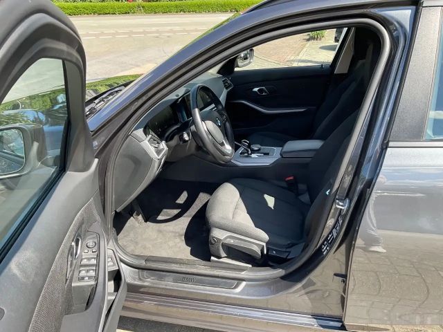 BMW 320 320d Touring xDrive