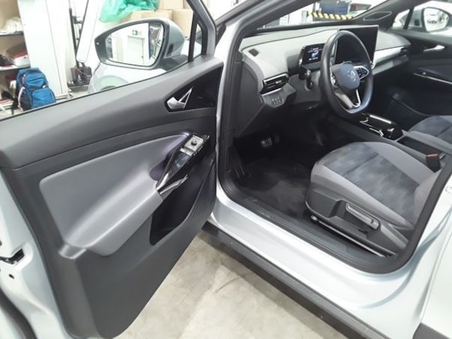 Volkswagen ID.4 *WÄRMEPUMPE*AHK*KAMERA*MATRIX-LED*NAVI*
