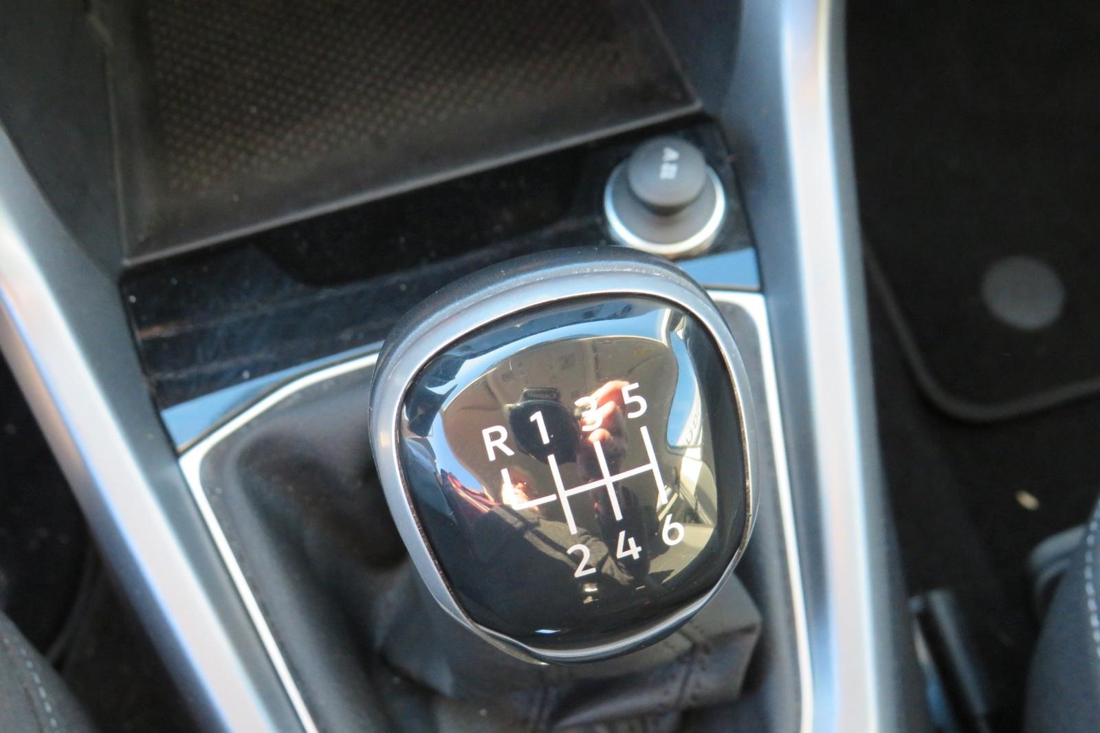 Volkswagen T-Cross Active ACC NAVI APP GJ SITZH. PDC 1HD