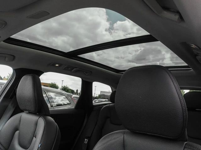 Volvo XC60 AWD R-Design T6 Twin Engine