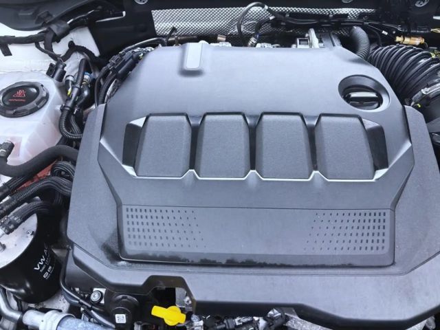 Skoda Superb 2.0 TDI Combi Style Style