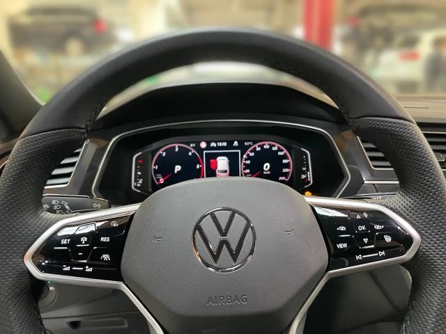 Volkswagen Tiguan 4Motion Allspace R-Line