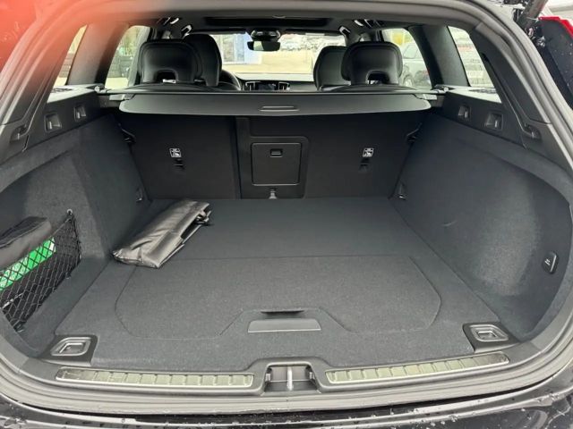 Volvo V60 Dark Hybrid Plus