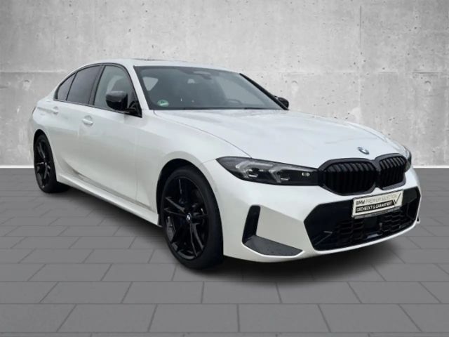 BMW 330 330i M-Sport Sedan xDrive