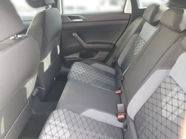 Volkswagen Taigo 1.0 TSI DSG R-Line