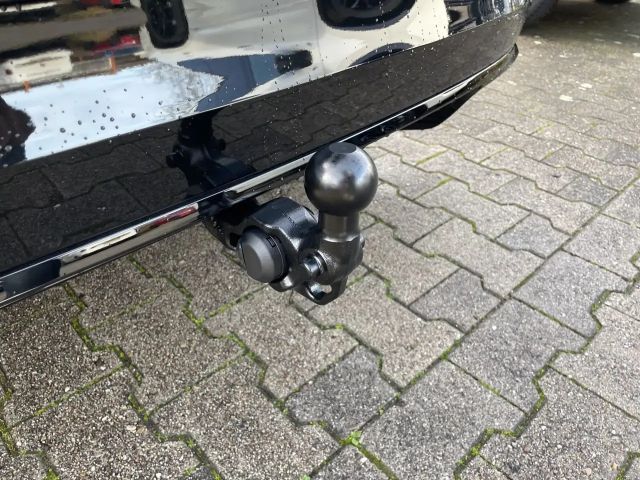 Volkswagen Golf 2.0 TDI R-Line Variant