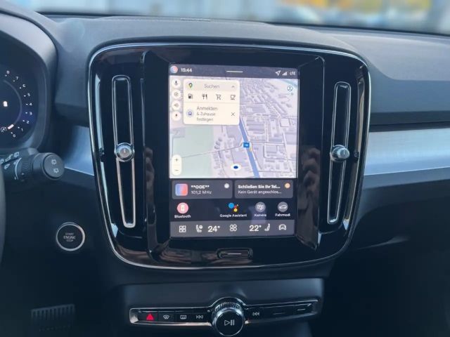 Volvo XC40 Dark Plus