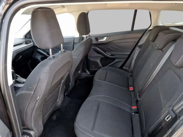 Ford Focus EcoBoost Style Titanium Wagon