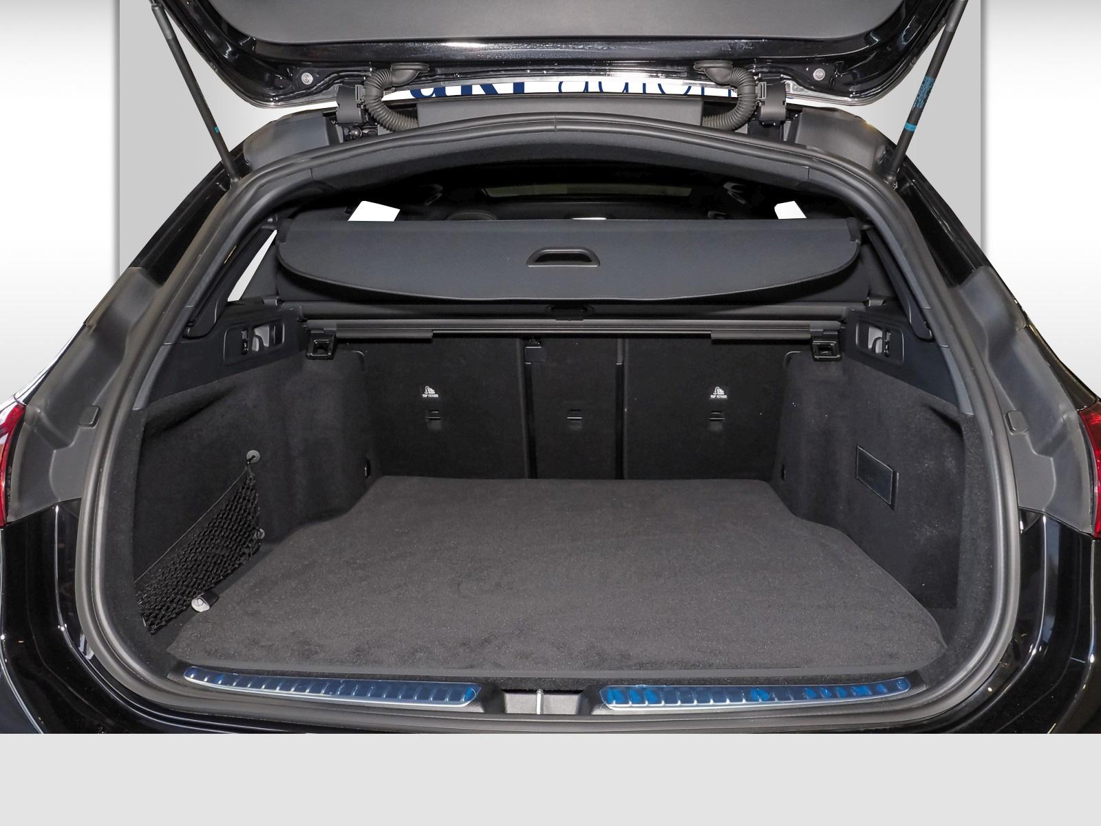 Mercedes-Benz C 220 AMG Line C 220 d