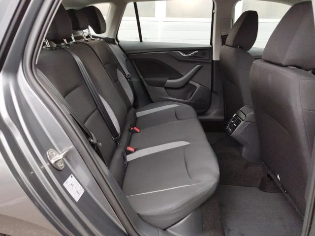 Skoda Kamiq Essence TSI