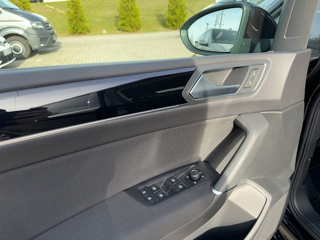 Volkswagen Touran 2.0 TDI DSG Highline R-Line