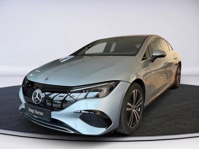 Mercedes-Benz EQE 300 Sedan
