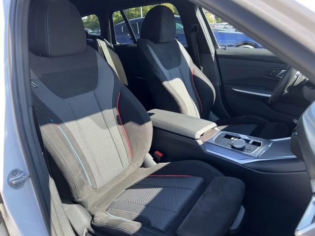 BMW 320 320d M-Sport Touring