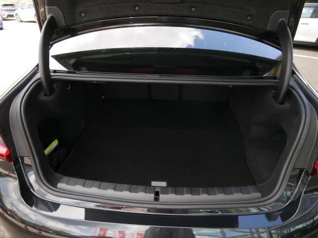 BMW 330 330e M-Sport Sedan