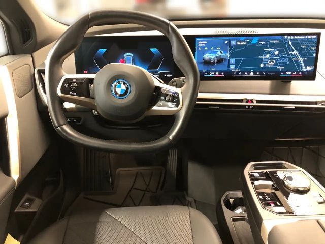 BMW iX xDrive50