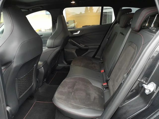 Ford Focus EcoBoost ST Line Wagon