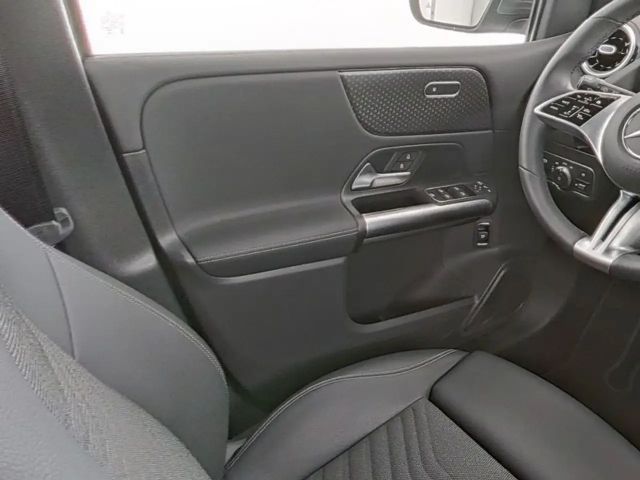 Mercedes-Benz B 220 4MATIC