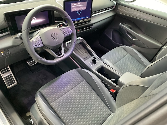 Volkswagen T-Roc 1.5 eTSI DSG IQ.Drive R-Line