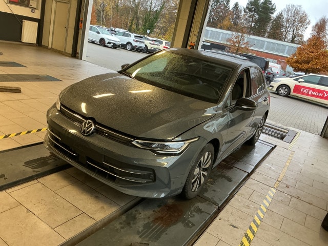 Volkswagen Golf 1.5 eTSI DSG Golf VIII