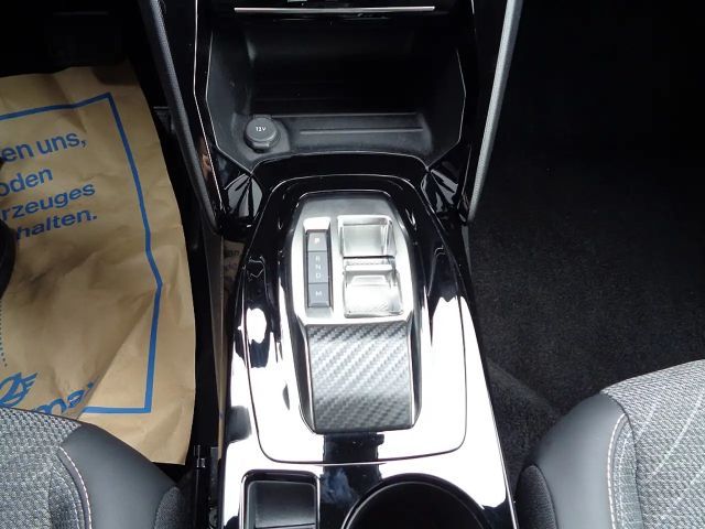 Peugeot 2008 Allure Pack EAT8 PureTech