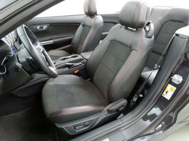 Ford Mustang Convertible GT 5.0 V8