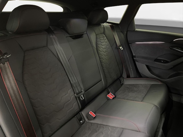 Audi A6 e-tron Avant Quattro