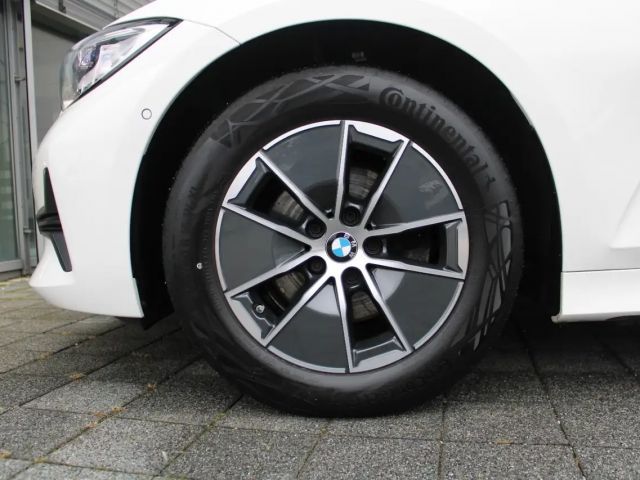 BMW 320 320d Sedan Sport Line