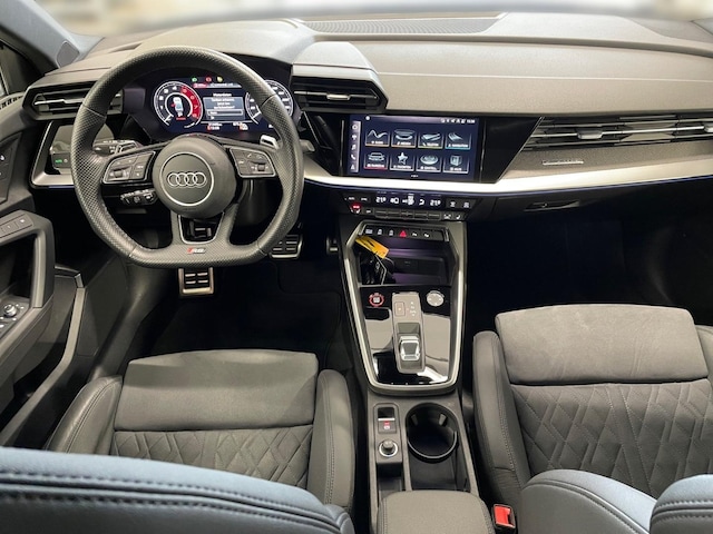 Audi RS3 Quattro S-Tronic Sedan