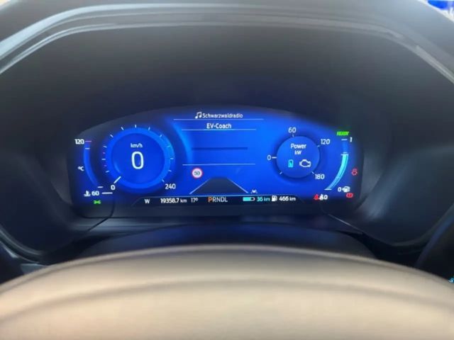 Ford Kuga Plug in Hybrid ST Line X