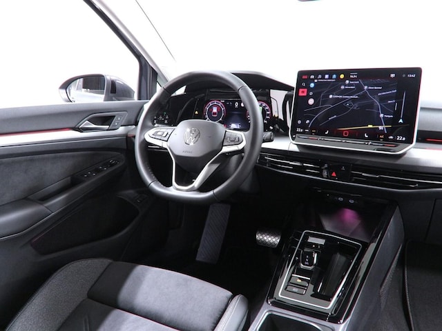 Volkswagen Golf 1.5 eTSI DSG Style Variant