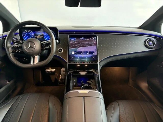 Mercedes-Benz EQE 300 Premium Sedan