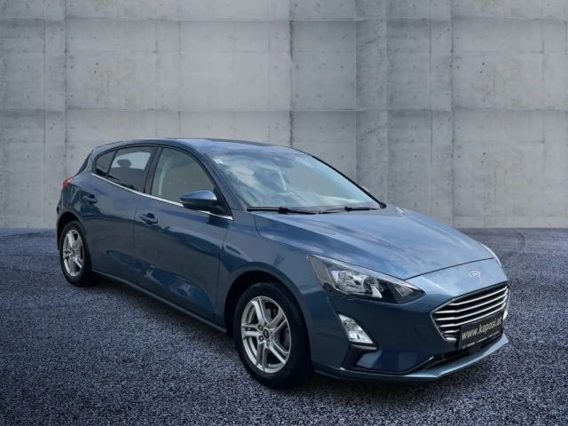 Ford Focus Cool & Connect