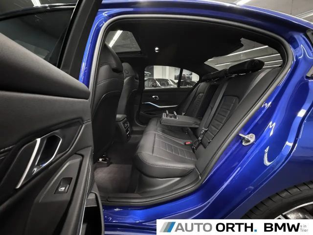 BMW 330 330i M-Sport Sedan xDrive