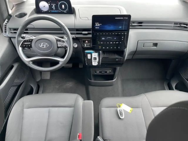 Hyundai Staria Trend