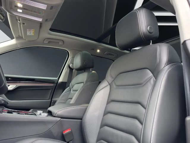 Volkswagen Touareg AUT