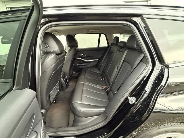 BMW 320 320d Touring xDrive