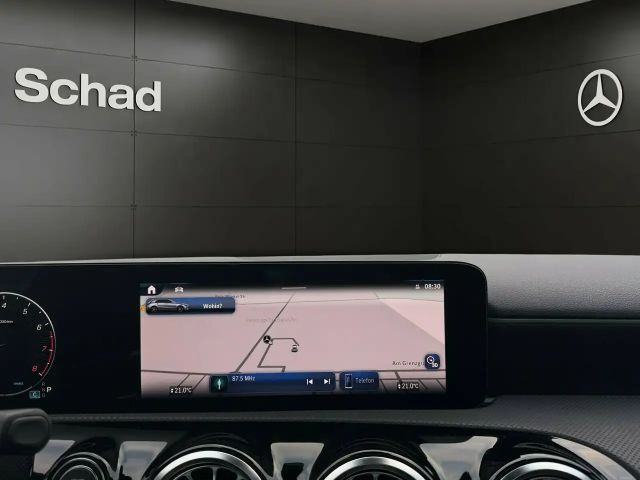 Mercedes-Benz A 180 AMG Line